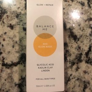Balance me aha glow mask